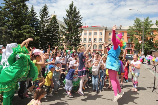 От улыбки стало всем светлей! 