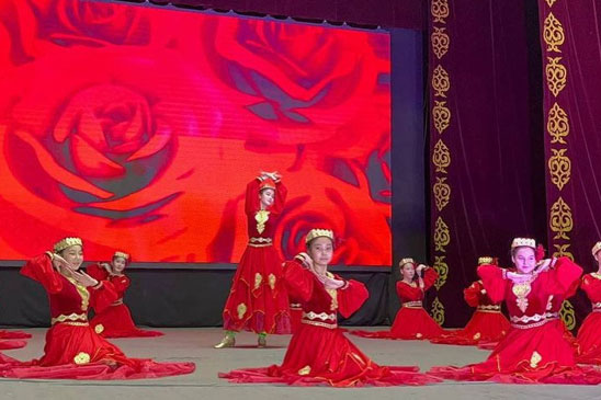 Ансамблю Актолкын 7 лет 