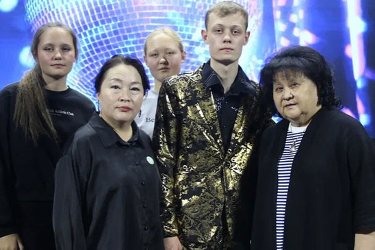 Ретро-песни на казахском языке исполнили в Доме дружбы