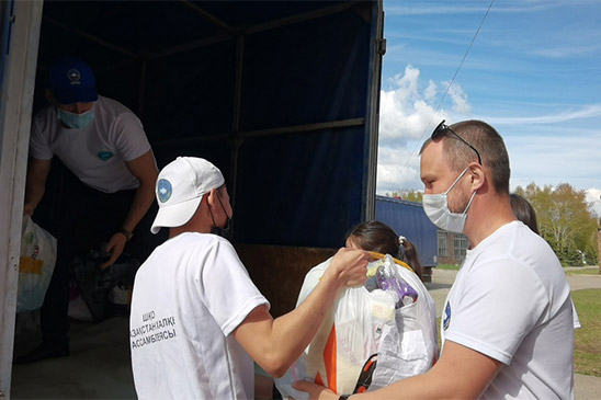 Помогли землякам