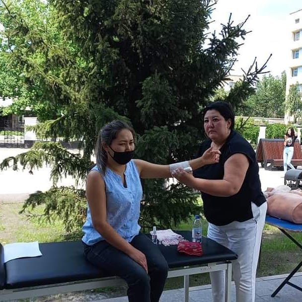 Первая помощь