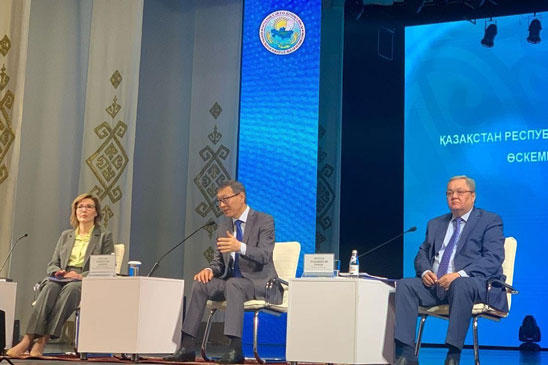 Сайлау кездесуіне қатысты