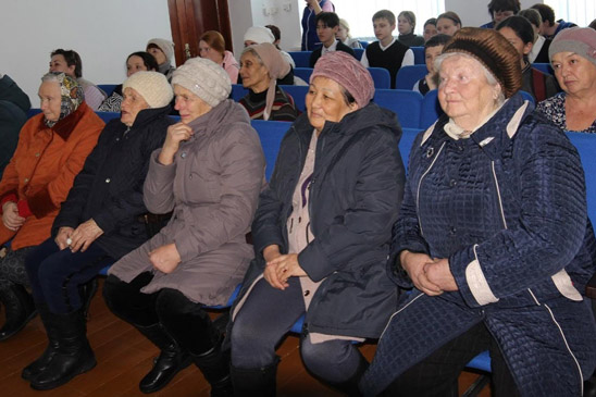 С национальным колоритом 