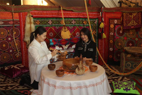 «Qazaq eline myn tagzym!»