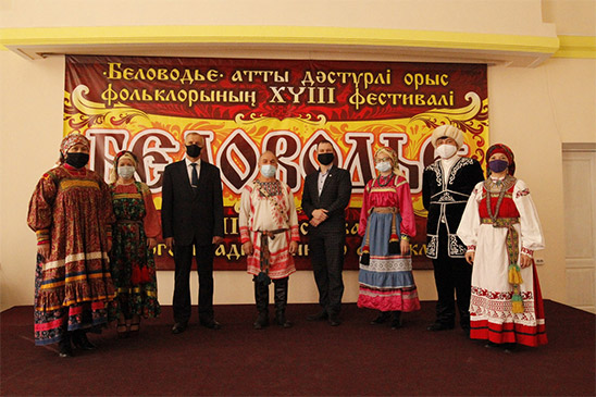 И льется песнь душевная… 