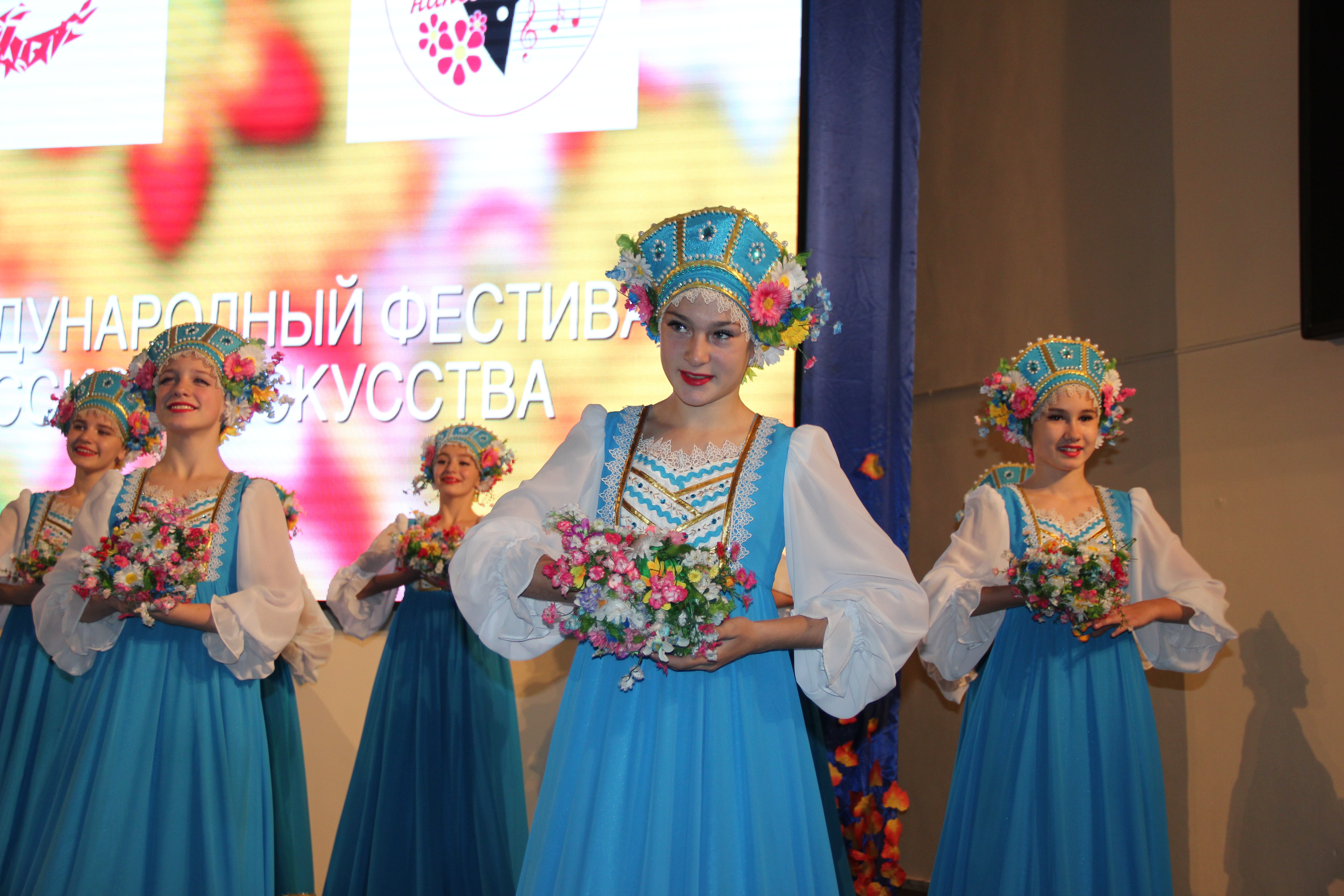 XIV международный фестиваль русского искусства «Прииртышские напевы»