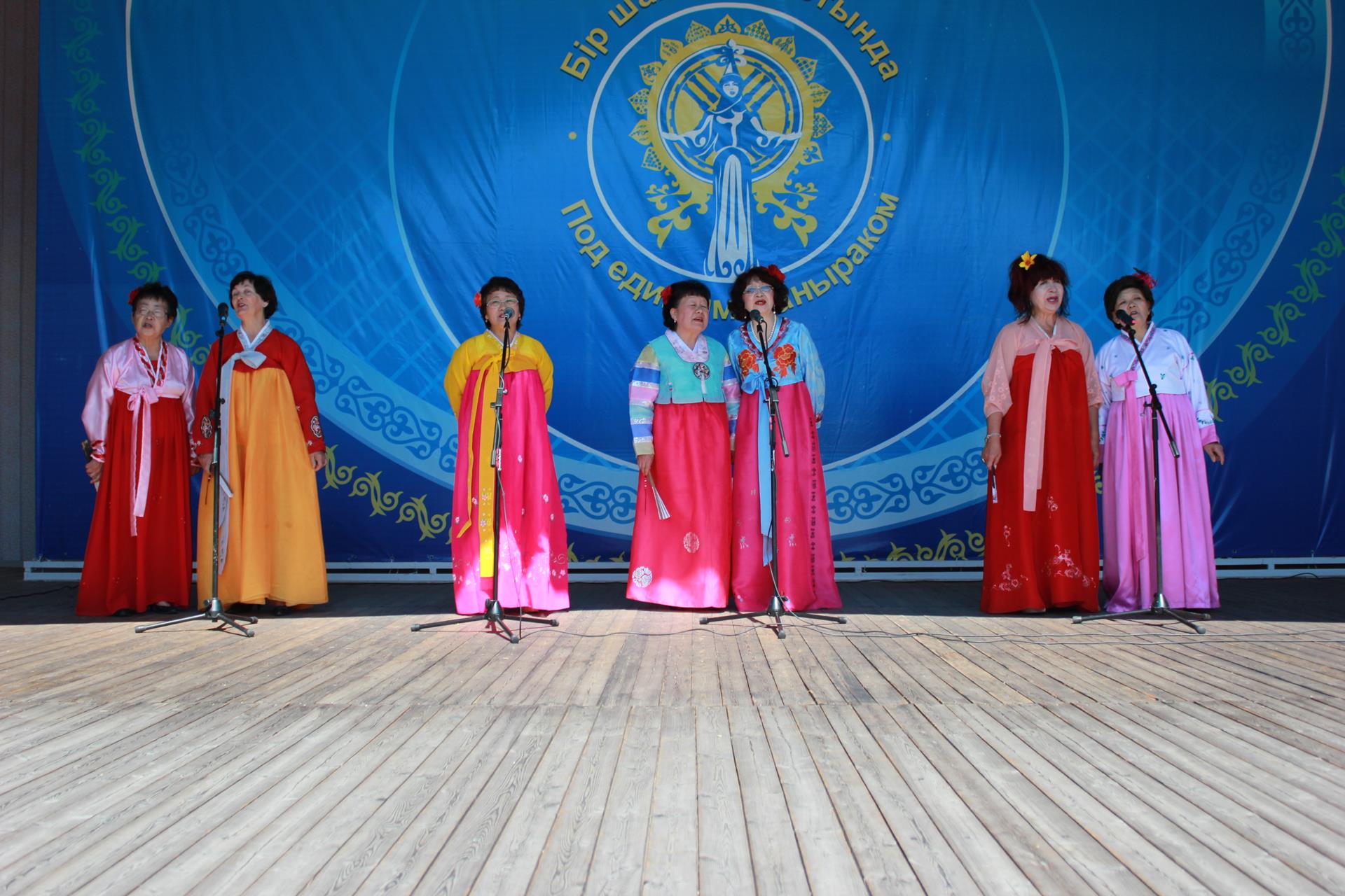 Этнодеревне прошел концерт «Инсонарэ» и «Ульбиночки»