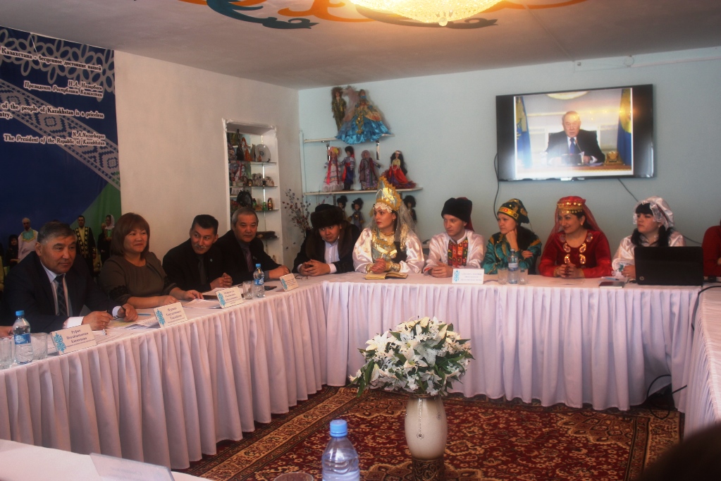 Встреча акима района с этнокультурными объединениями.
