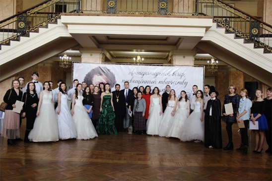  Согрел теплом сердца любителей поэзии