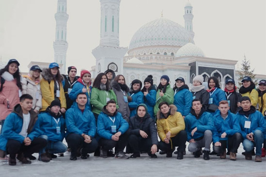 Восток познает столицу