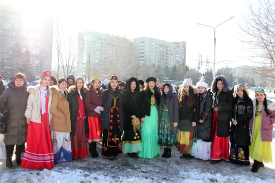 Торжественное открытие мемориальной доски