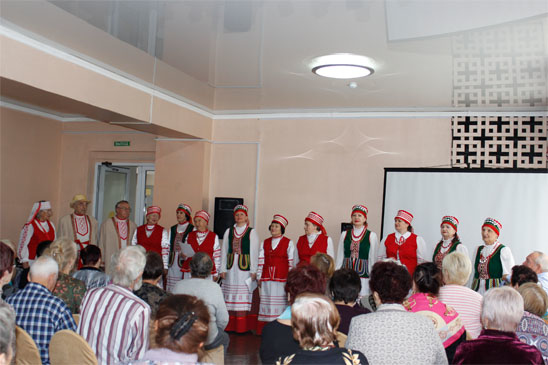 Праздничный концерт в медико-социальном центре «Ульба»