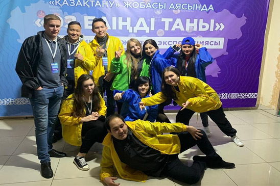 Восток познает столицу