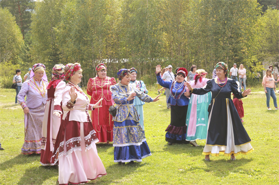 Как восточноказахстанцы отпраздновали ежегодный фестиваль «Медовый спас» в городе Риддер.  